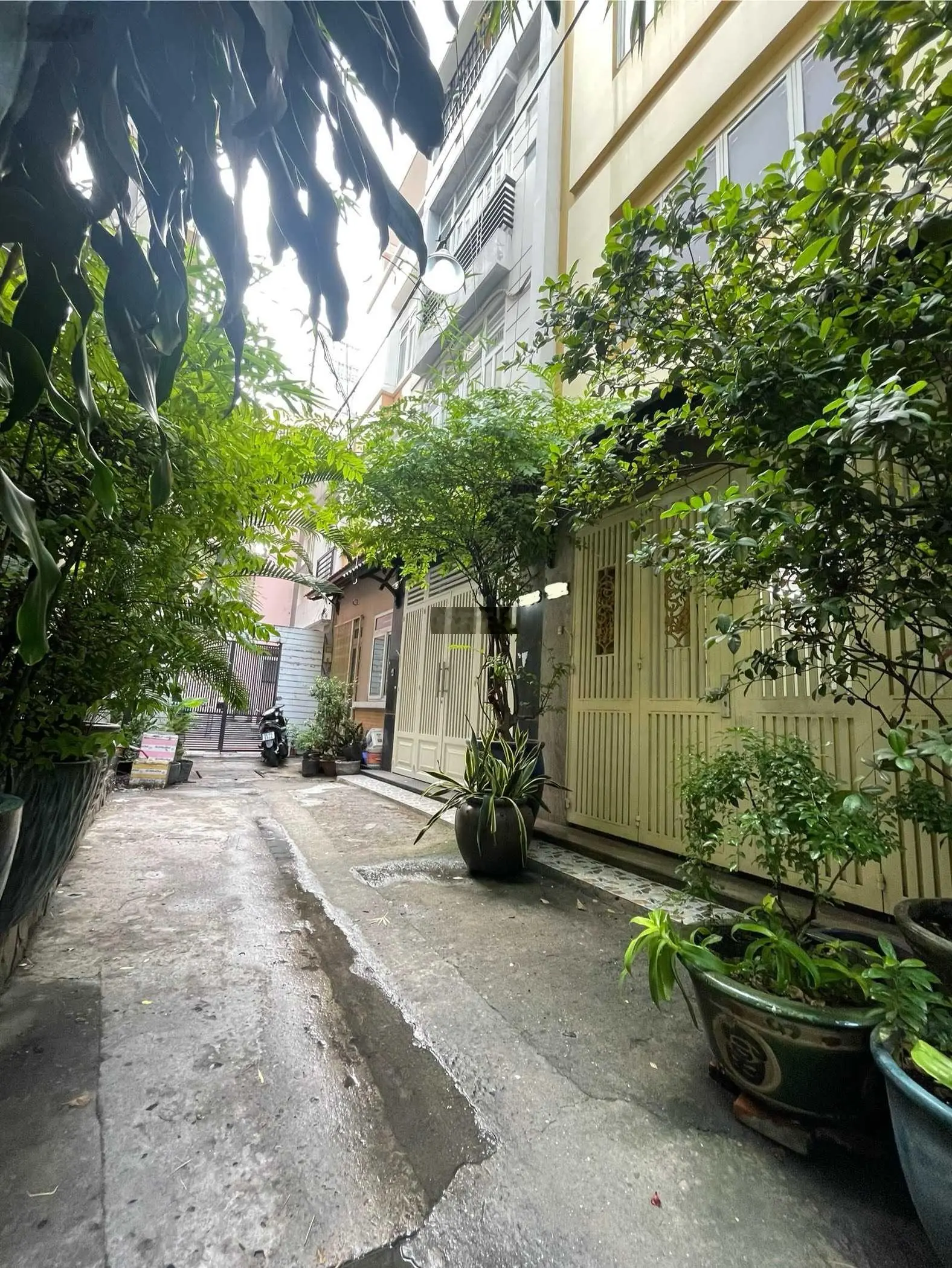 Bán nhà Cao Thắng Quận 3, sau căn mặt tiền, nhà bán giáp quận 1 - 4 tầng 72m2 (4 x 18)