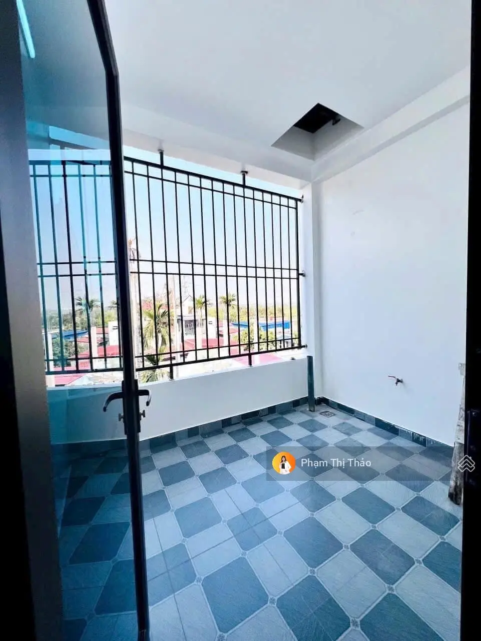Căn 3 tầng trung tâm thị trấn An Dương ngõ oto đỗ cửa chỉ có giá 1,7x tỉ(Rẻ nhất thị trấn)