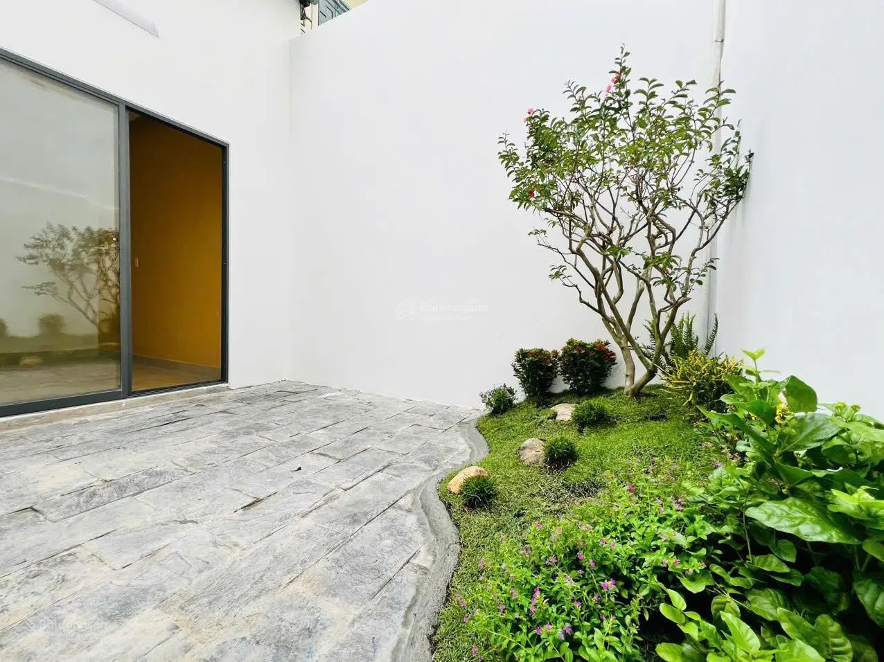 Bán nhà 161m2 mới đẹp sau nhà mặt tiền đường Lê Hồng Phong , P. Phước Ninh , Hải Châu