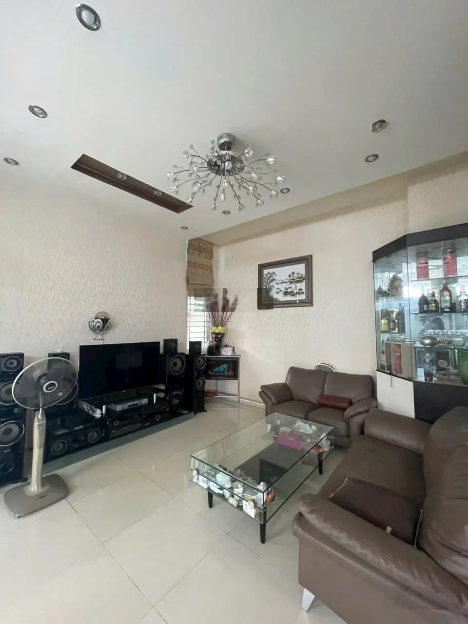 Bán nhà 3 tầng sân ô tô mặt tiền KD Hà Thanh gần chợ Đầm Tp Nha Trang - Ngang 8m, sổ hoàn công