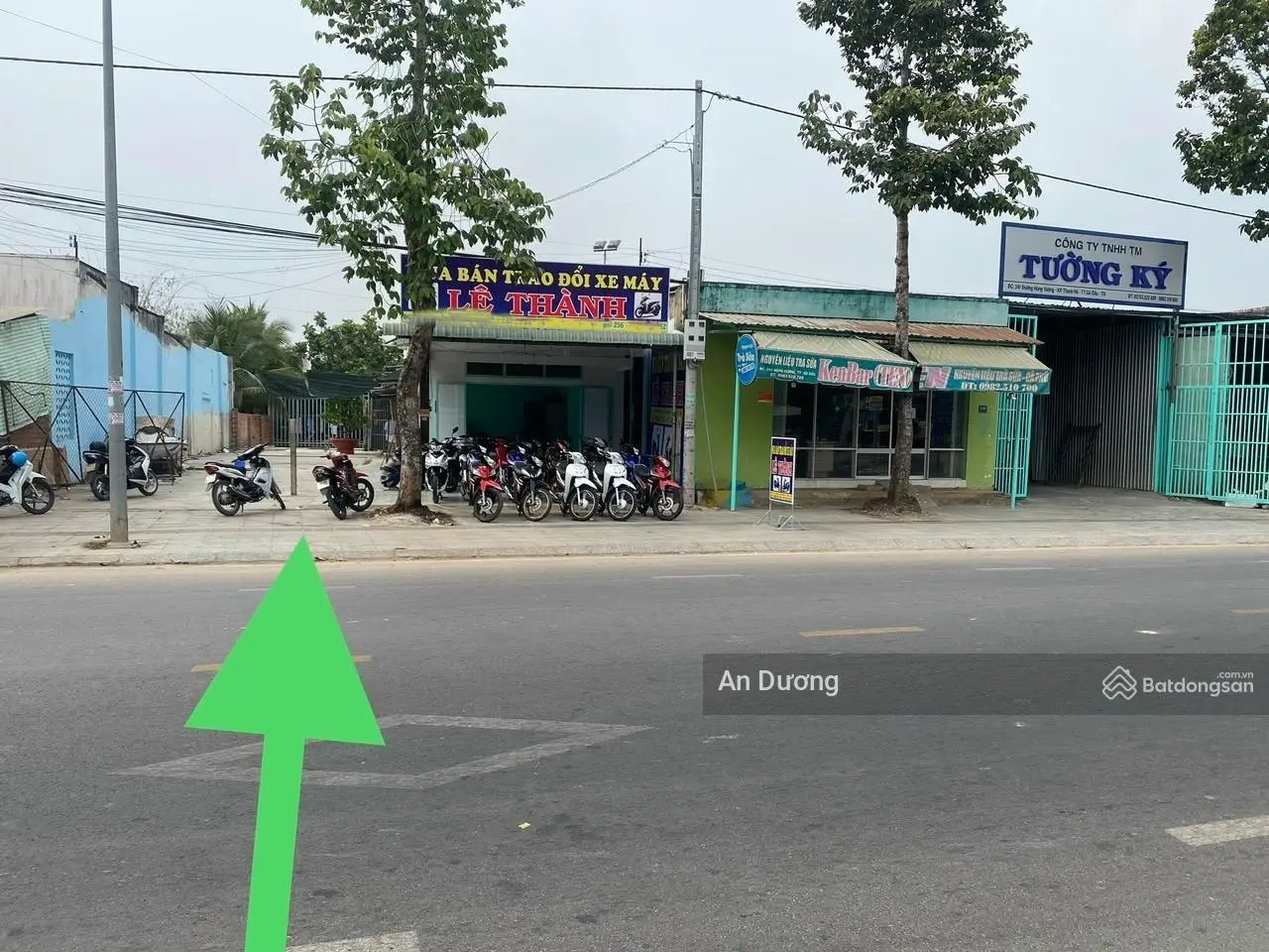 CHỊ GÁI CHUYỂN RA NƯỚC NGOÀI SINH SỐNG CẦN BÁN LẠI LÔ ĐẤT 320M2 TẠI ĐƯỜNG 824 GIÁ 999 TRIỆU PHÍ TL