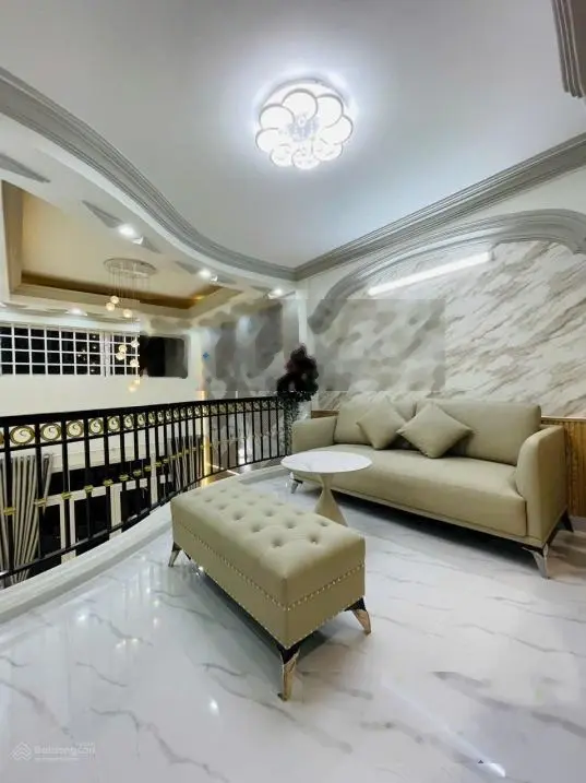 Chính chủ kẹt tiền bán gấp căn nhà cạnh Phú Mỹ Hưng gần 80m2 5 tầng 3 tỷ nhỉnh cho thuê tr/tháng