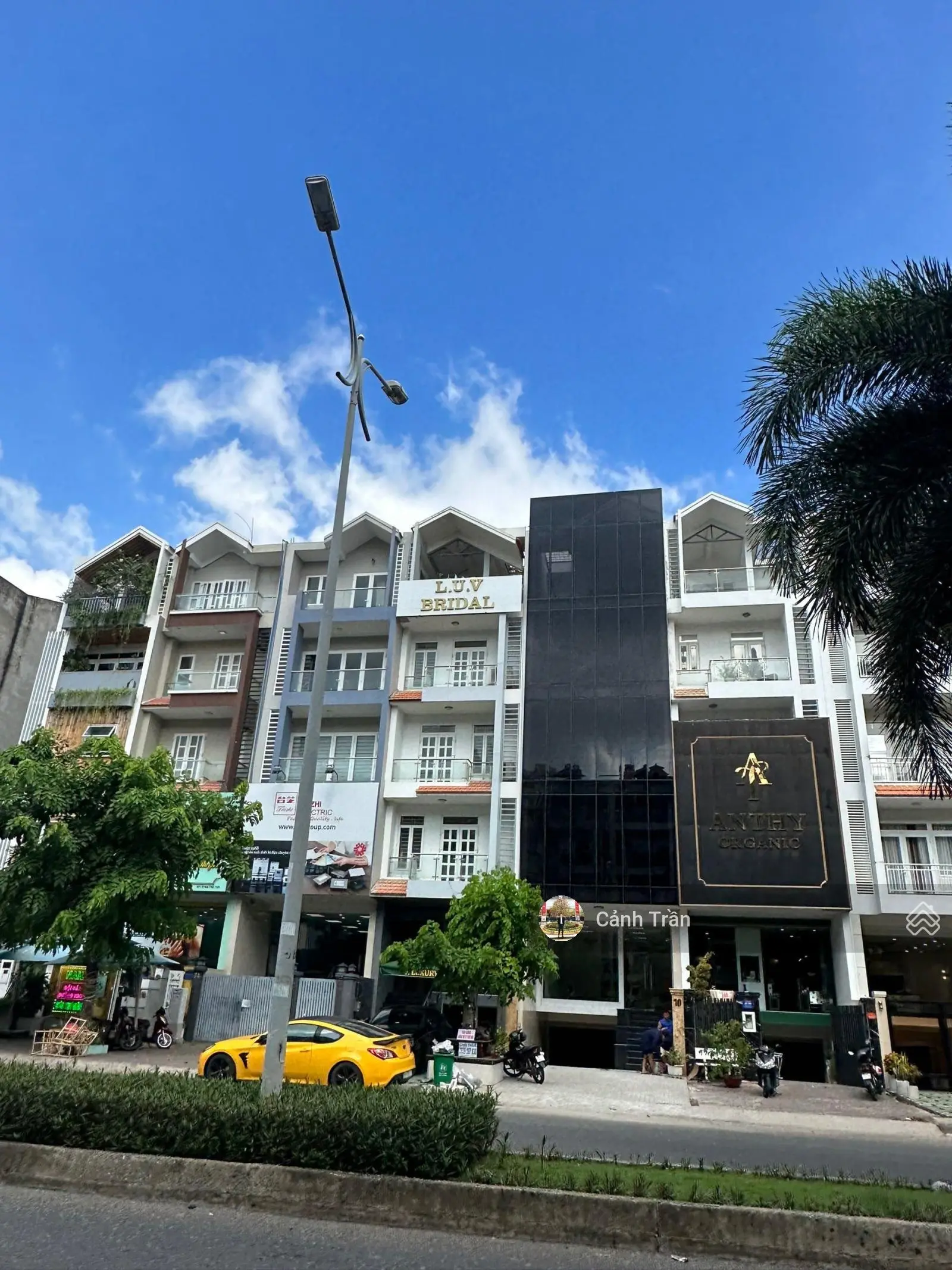 Chính chủ cần ra nhanh nhà phố D1 - Him Lam. Giá tốt, vị trí đẹp. LH 0908 355 ***