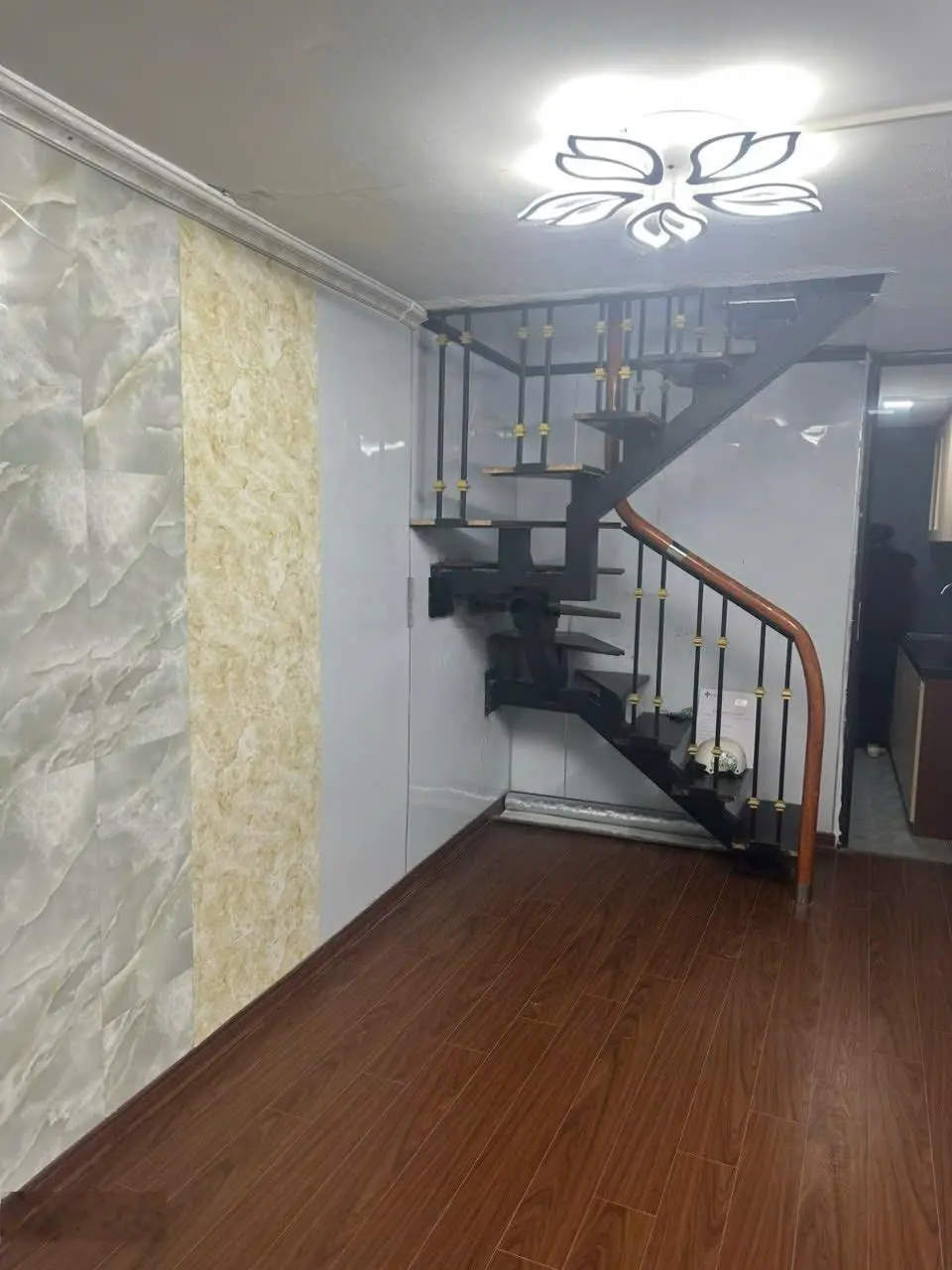 Nhà riêng bán tại Trần Khát Chân, 2,5 tỷ, 16,5 m2, 2PN, 2WC