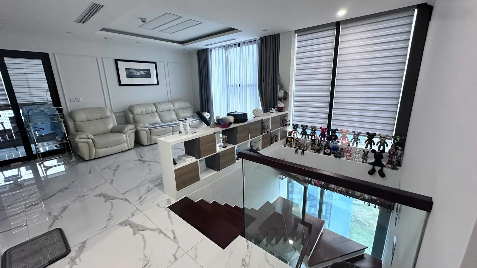 Bán duplex Sunshine City 190m2, 4 PN hướng Đông Nam view sân golf Ciputra rất đẹp. LH 0966 286 ***