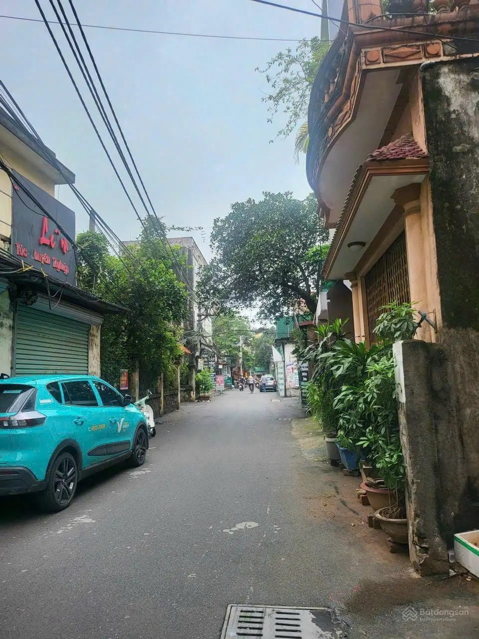 Chính chủ bán nhà lô góc 2 mặt tiền giá 6, xxx tỷ. LH: 0986684646