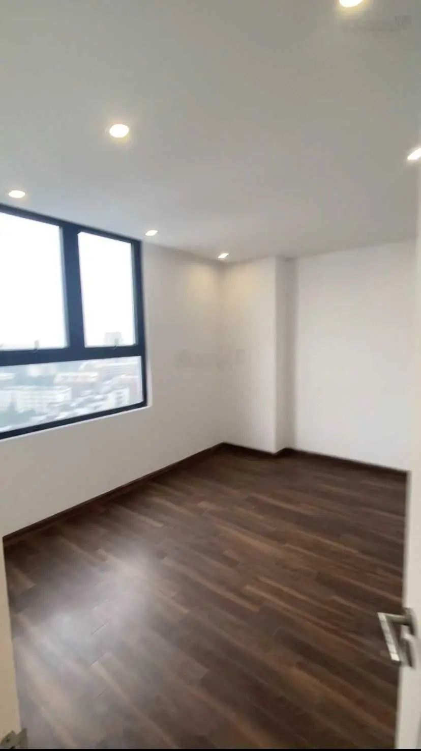 Bán căn 2PN, 78m tầng đẹp, nội thất đầy đủ có điều hòa, giá 3,8 tỷ( 48tr/m ) đã có sổ, nhà mới 100%
