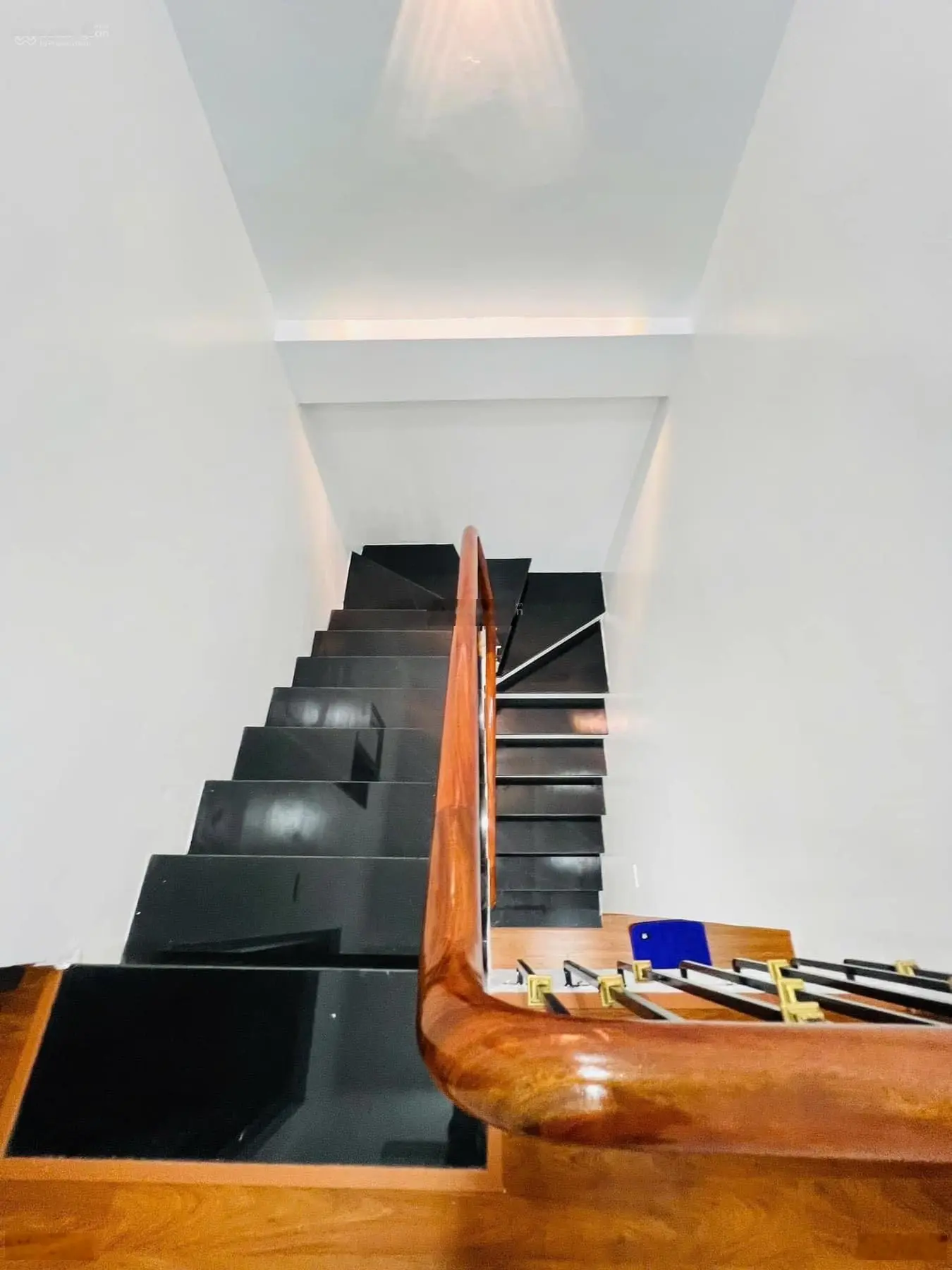Nhanh nhà ngõ đầu phố Trương Định mới xây long lanh 40m2 MT 3,5m ba gác đua chỉ 5,8 tỷ