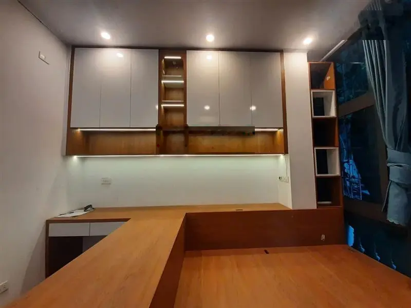 Nhỏ tiền hiếm còn nhà hai bà trưng 22m 4 tầng sổ riêng- 10m ô tô.