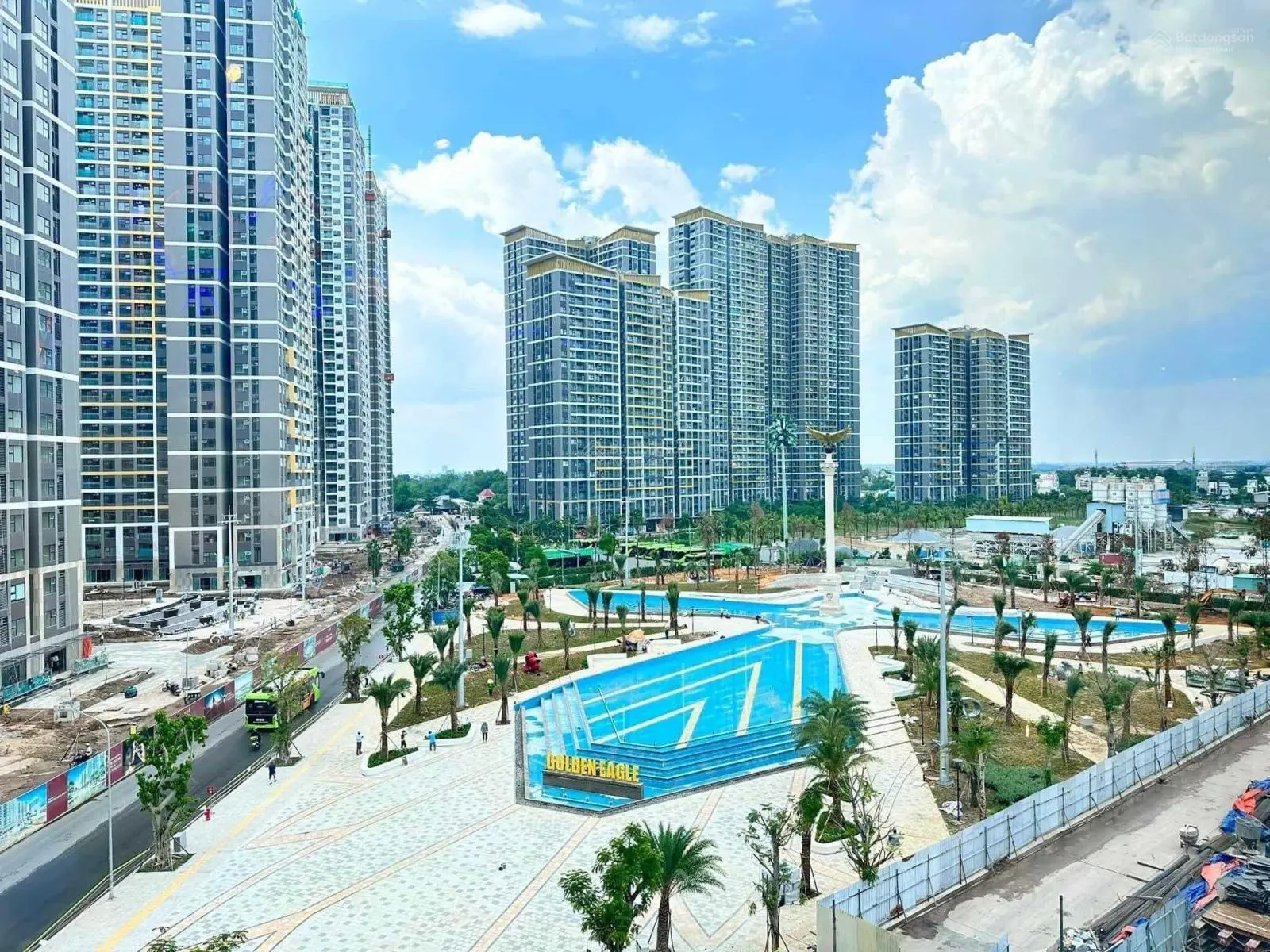 Bán căn góc 2PN+1 DT 63,3m2 view hồ bơi đẹp chỉ 2,750 tỷ đã có sổ hồng tặng full NT hỗ trợ vay 60%