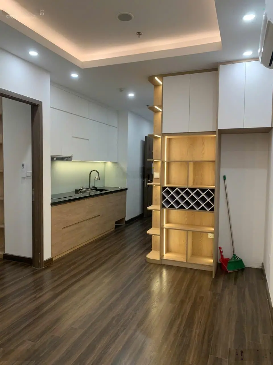 Bán căn 2PN Hoàng Huy Commerce - Toà CML - có nội thất gắn tường. LH: 0902 004 ***
