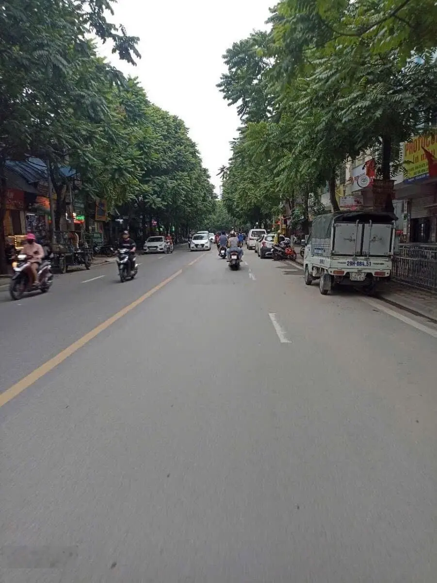 Bán Mặt phố Dương Văn Bé , hai Bà Trưng . DT 144m2 8T Mặt tiền 7m. giá: 60 tỷ. LH :0383 426 ***
