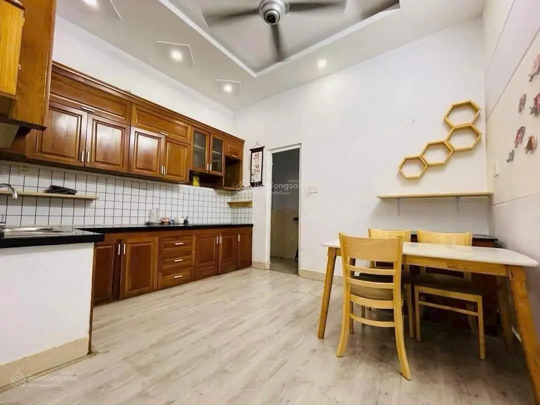 Tôi cần bán nhà Giá 3.390Tỷ/75m2 - đường Cao Thắng, Phường 10, Quận 10 ngay ngã 4 Điện Biên Phủ