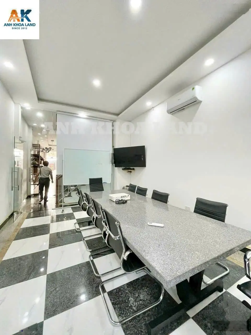Bán nhà mặt tiền 1 trệt 3 lầu - Đường Số 11 - P. Trường Thọ - 104.6m2, thu nhập 30tr/tháng