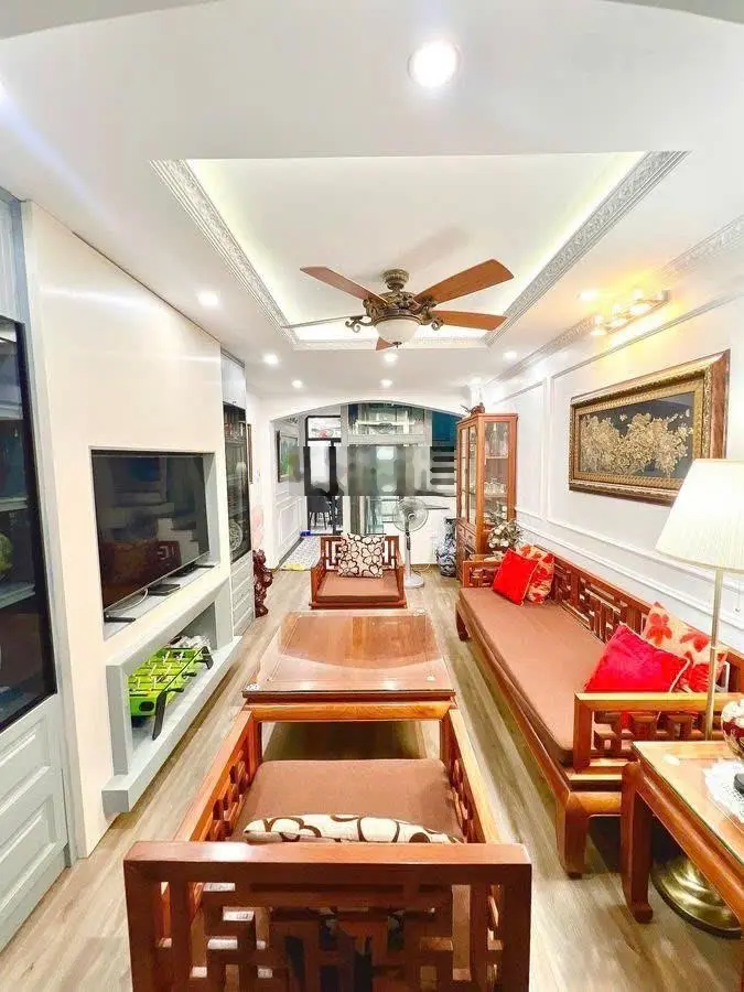 Nhà TT Ba Đình phân lô quân đội - Thang máy - gara - Ngõ thông - khu vực vip - an sinh tuyệt vời
