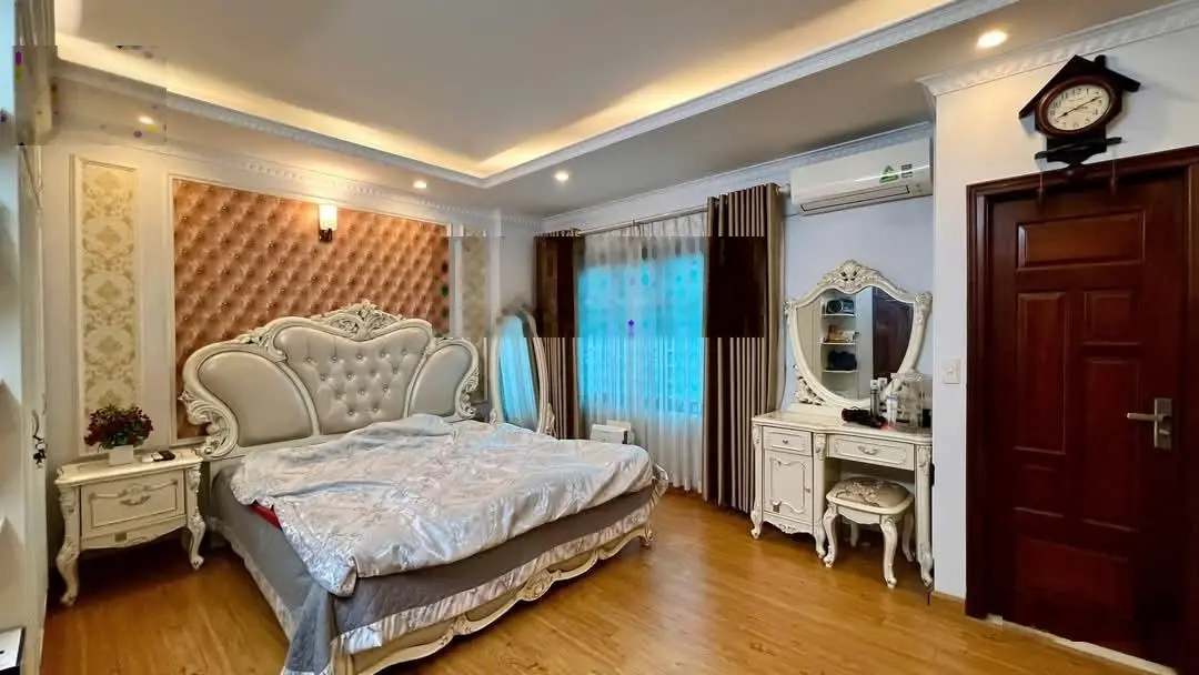 Bán nhà phạm văn đồng. 36m2 t2. 6 tầng, lô góc. gần phố, gần ô tô tránh. giá 7.7 tỷ