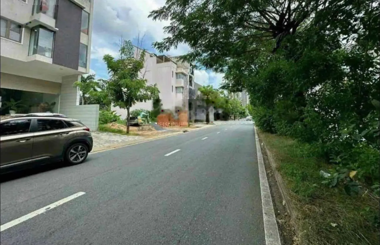 Chính chủ bán gấp đất nền đường Lê Thị Chợ, Phú Mỹ, Quận 7. Giá chỉ 2 tỷ. Sổ riêng. 0906 806 *** Ngân