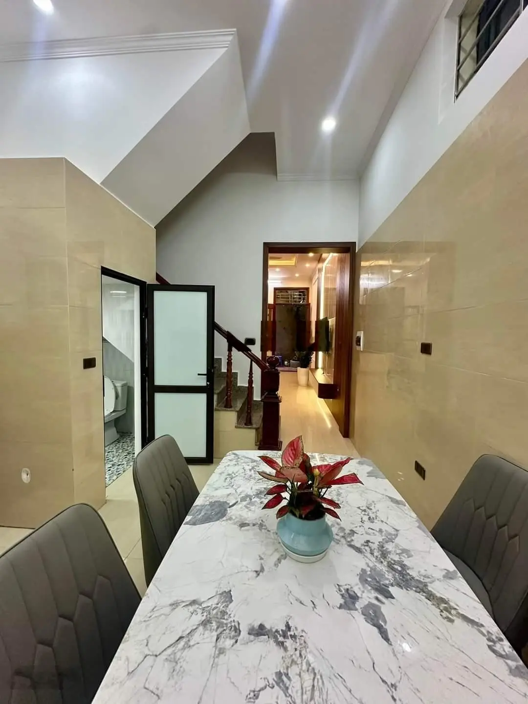 Bán nhà 46/50m2 x 4m x 5 tầng lô góc, ngõ 3m thoáng, nhà đẹp ful nội thất, Q. Thanh Xuân nhỉnh 8 tỷ
