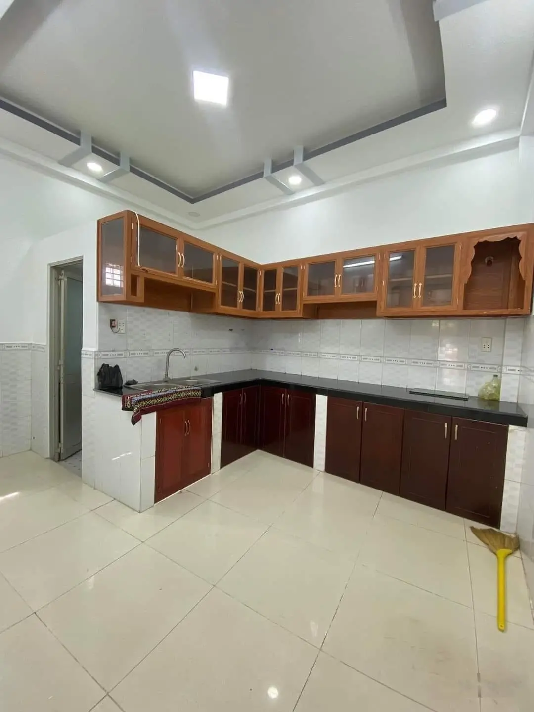 Nhà mới Quận 10 vị trí đẹp gần MT - 5 tỷ 180