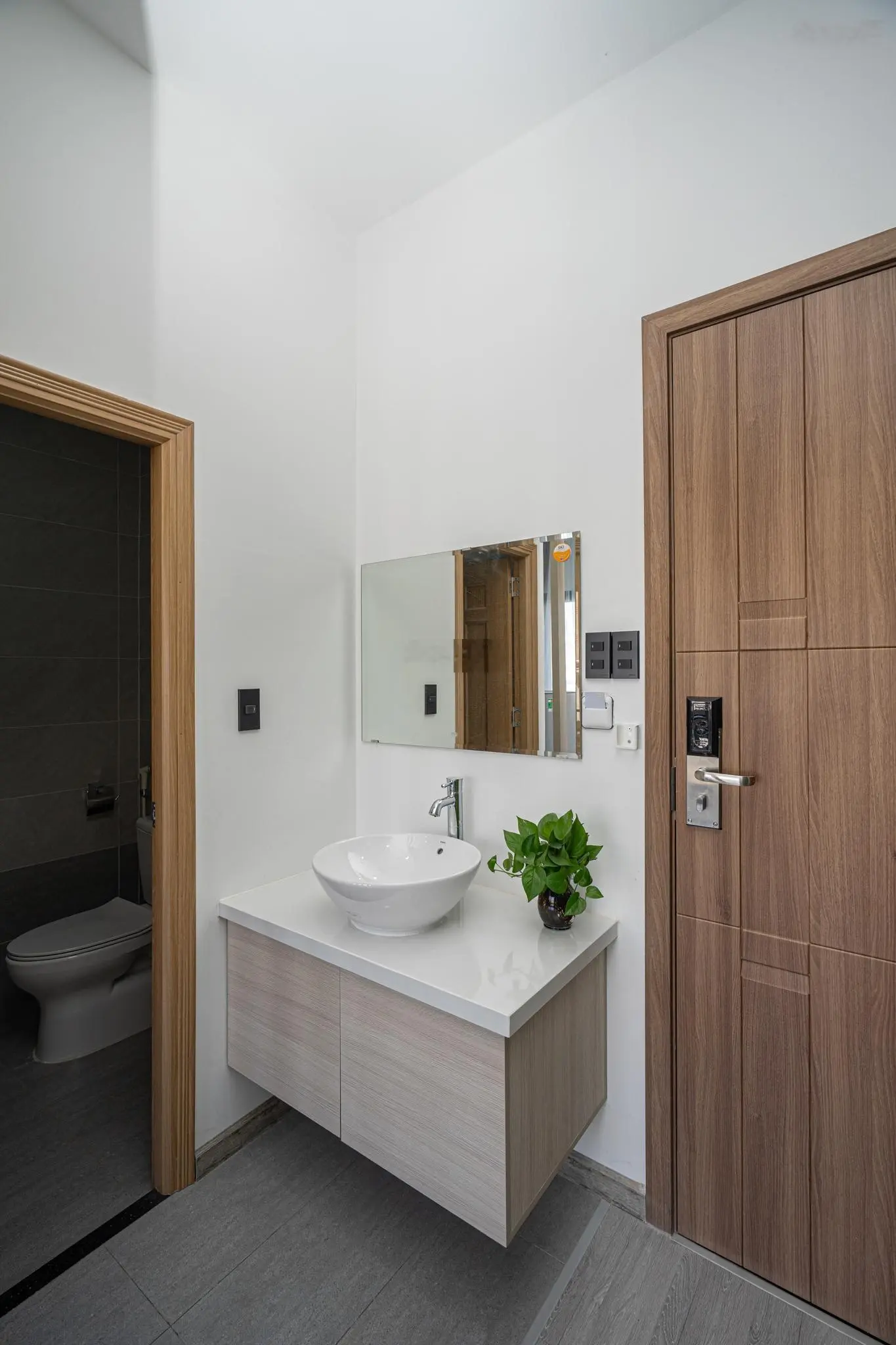 Bán HXH CHDV Nơ Trang Long P.12 Bình Thạnh Có HĐT 60Tr/tháng Giá Chỉ 11 Tỷ