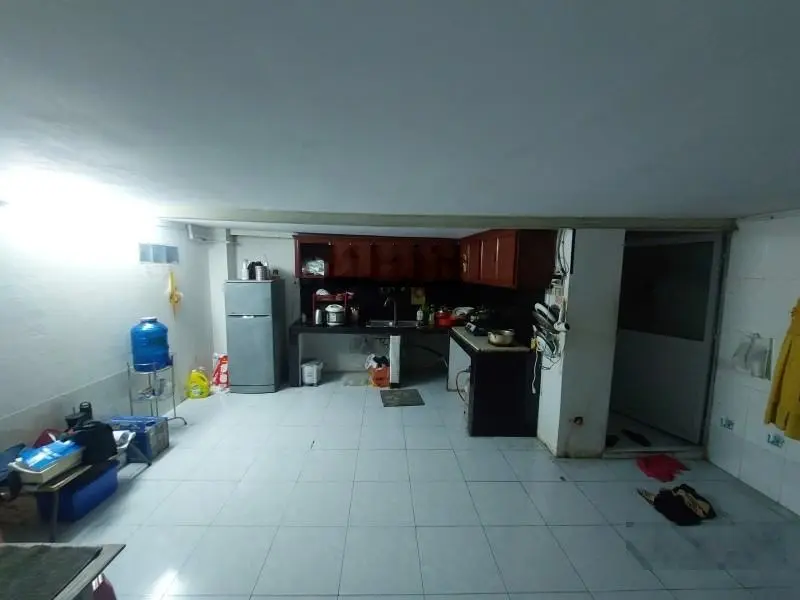 Bán nhà 100m2 An Bình, lô góc 2 mặt hẻm, đường xe hơi vi vu, gần KCN Sóng Thần