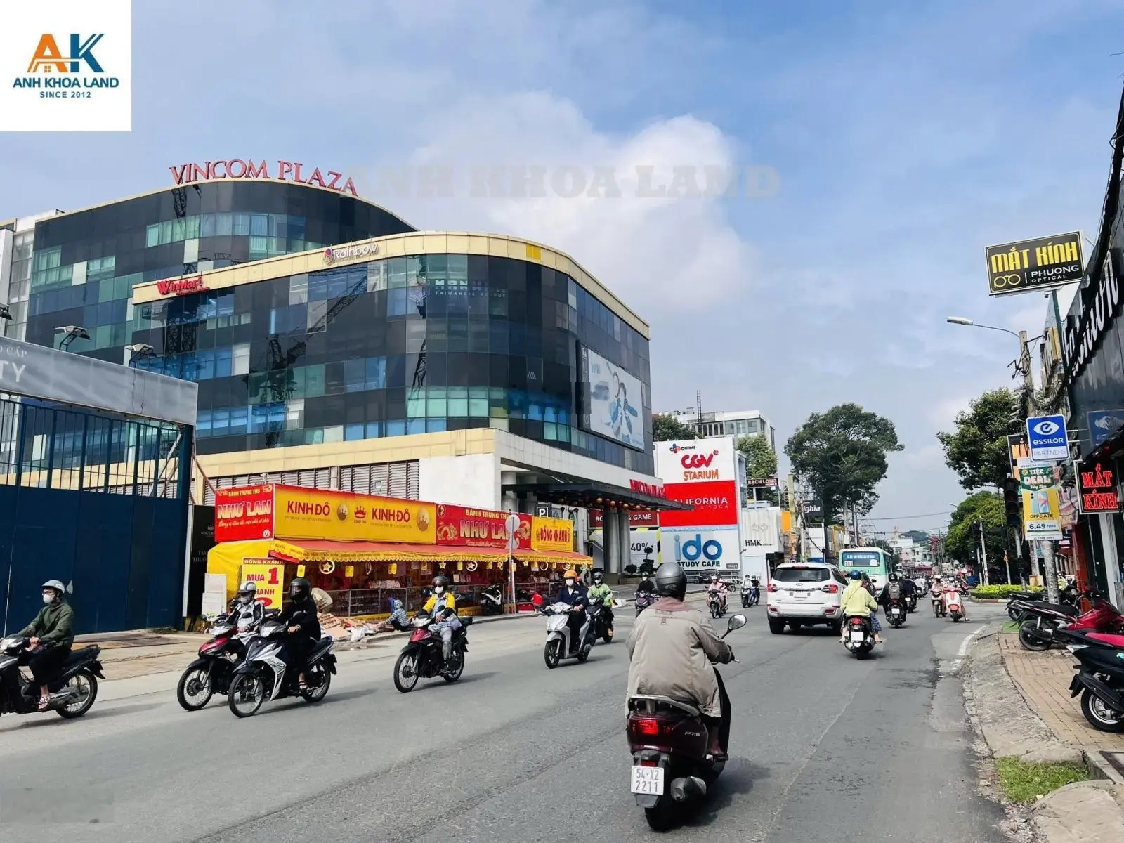 Bán nhà mặt tiền 4 tầng Võ Văn Ngân, phường Linh Chiểu, đang cho thuê 90 triệu/ 1thang