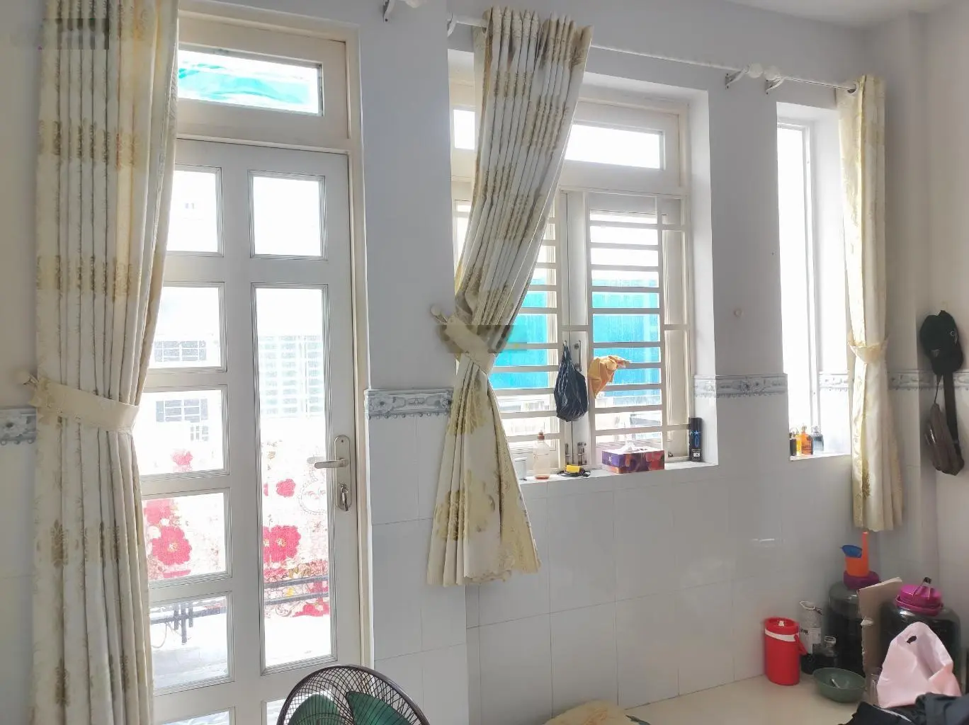 Lê đình cẩn Hẻm xe tải - Nhà 4 tầng - Hoàn công đủ 5.2 Toi, P. Tân Tạo, Quận Bình Tân