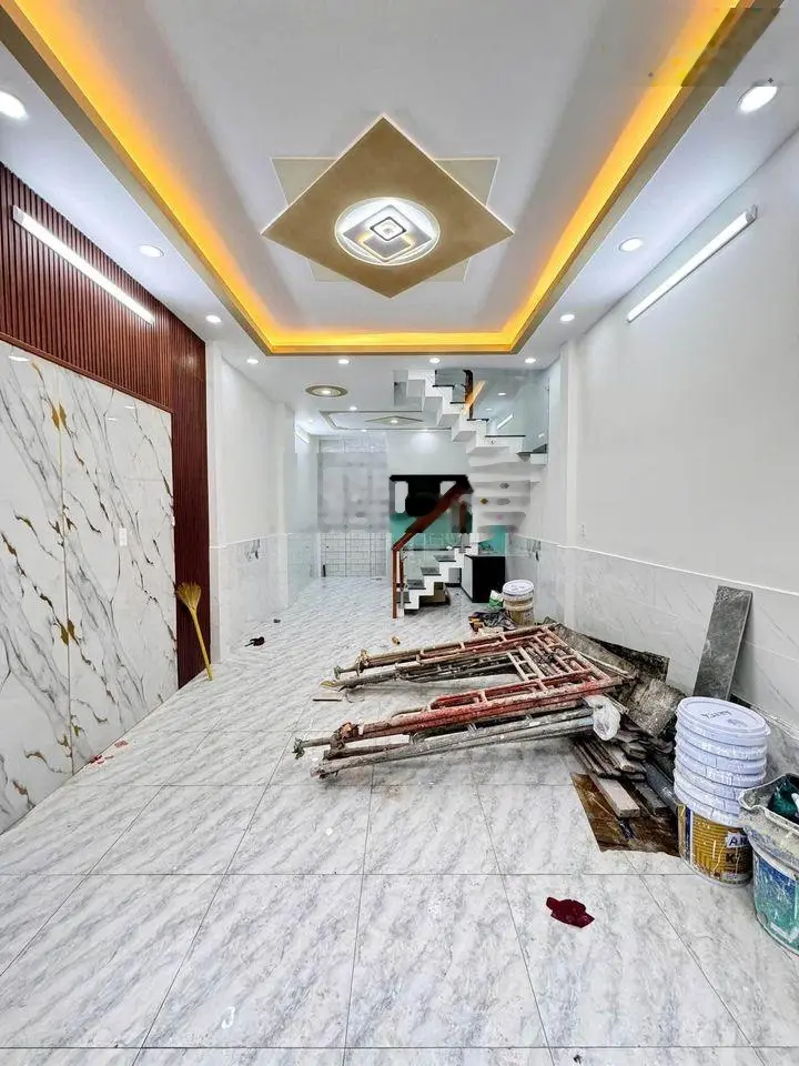 BÁN NHANH NHÀ 5x19=95m2 đường BÀ ĐIỂM 4 gần chợ BÀ Điểm Hóc Môn , buôn bán kinh doanh tốt , sổ sẵn