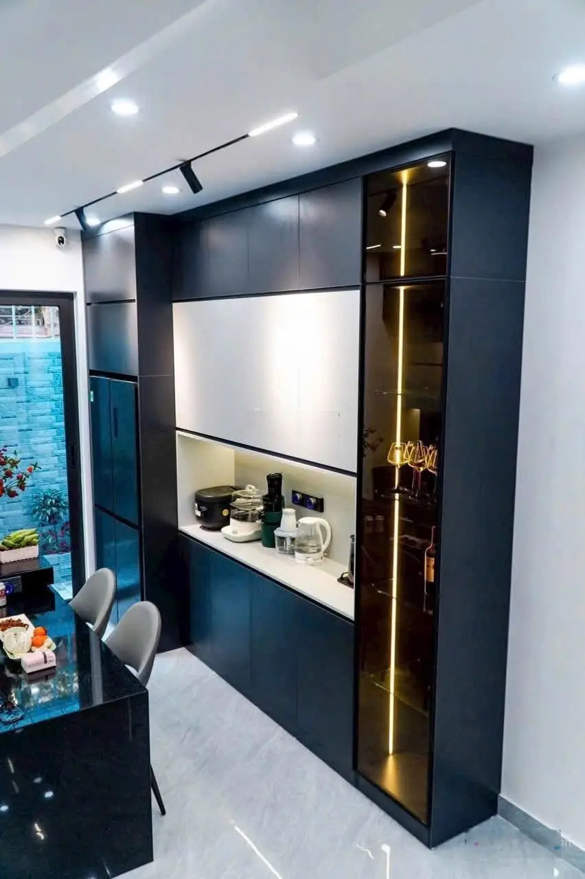 Bán nhà 40m2 - 3tỷ150 kế trường tiểu học Cách Mạng Tháng Tám Phân Hiệu 2 - đường Lê Lai, Tân Bình