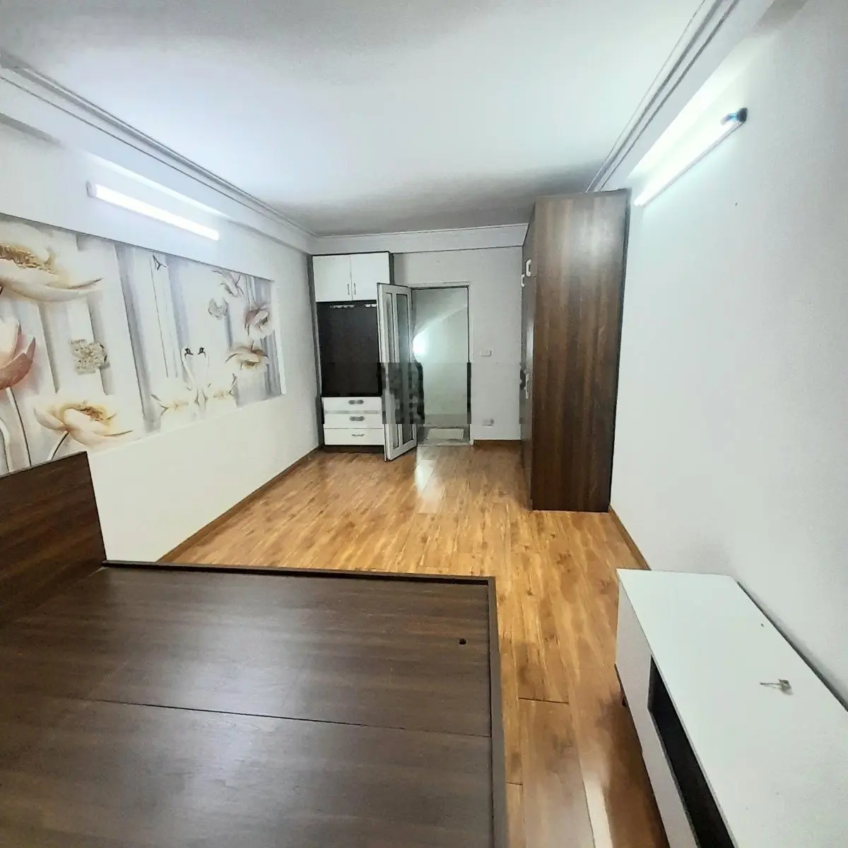 Cực hiếm! Tiện ích khỏi bàn! Bán nhà phố Đông Thiên 30m2 5 tầng MT 3.6m chỉ 4,9 tỷ