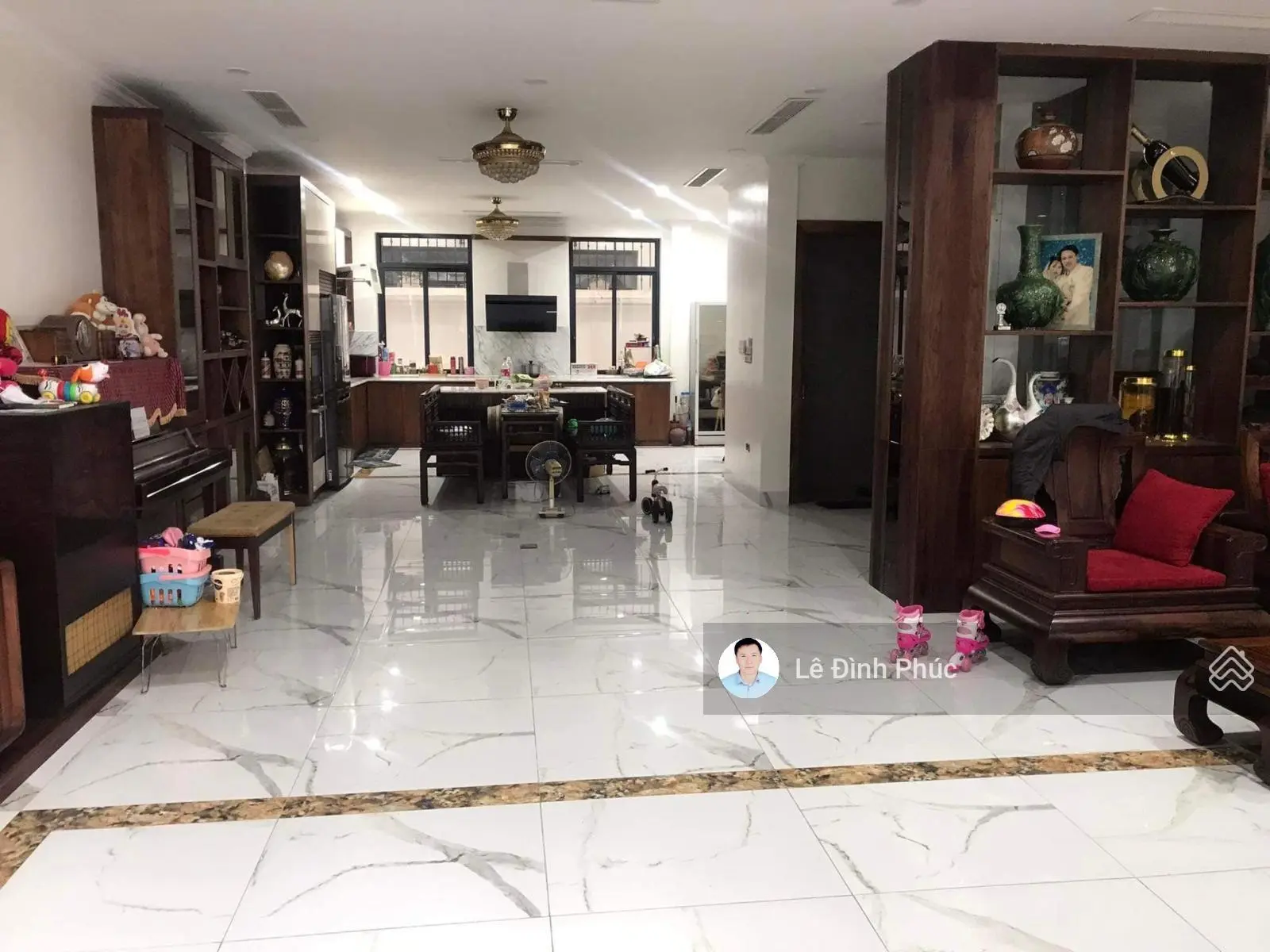 Biệt thự liền kề, 120m2, 2 mặt tiền 5m, vỉa hè, 3 ô tô tránh, 3 bước ra hồ, 28 tỷ