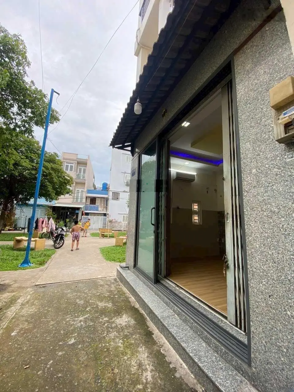 Hẻm 6m Thạch lam 4,1x7m 3 tầng