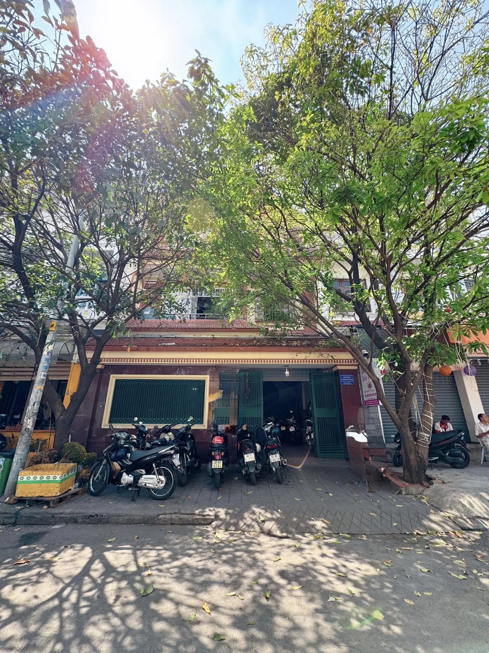 Mặt tiền kinh doanh khu Phan Xích Long 8,2 x 16m sổ vuông - 3 tầng, sân thượng giá: 37,9 tỷ