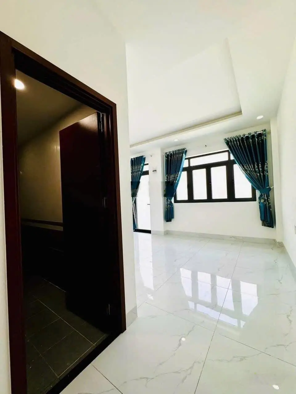 Bán nhà ngay chợ Bình Chánh - SHR - DT 80m2