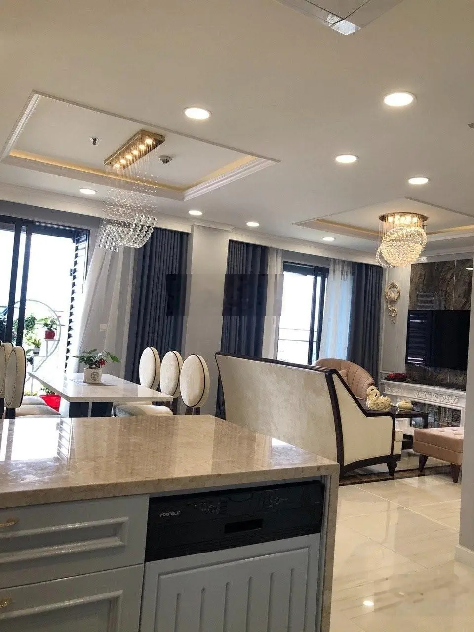 Bán căn hộ Kingdom 101, 4PN, 4WC, 145m2, 2 căn thông nhau, full nội thất, giá 13 Tỷ TL, 0908 435 ***
