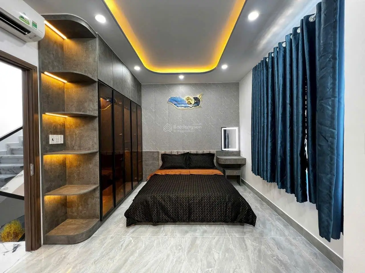 Nhà mới xây thiết kế hiện đại xe hơi ngủ trong nhà đường Huỳnh Tấn Phát - TT Nhà Bè