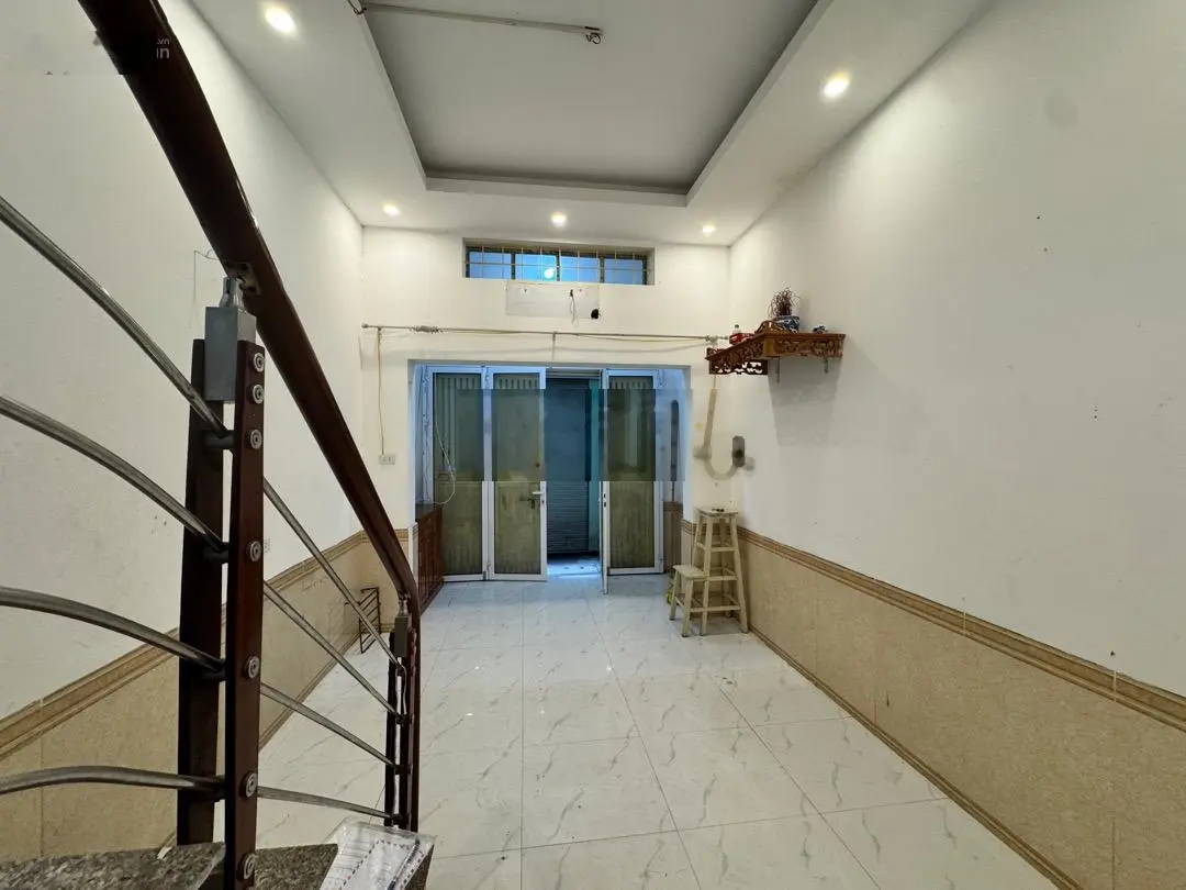 Bán nhà siêu hiếm Khương Đình 25/33m 3 tầng ngõ thông giá 4.2 tỷ sđcc