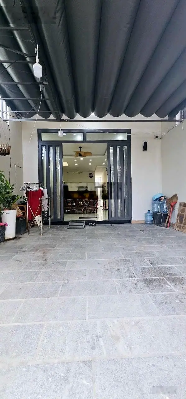 Bán nhà Bình Chiểu - Thủ Đức - 102m2 ngang 5m - 4PN - sân oto - sổ hoàn công - LH 0962939778