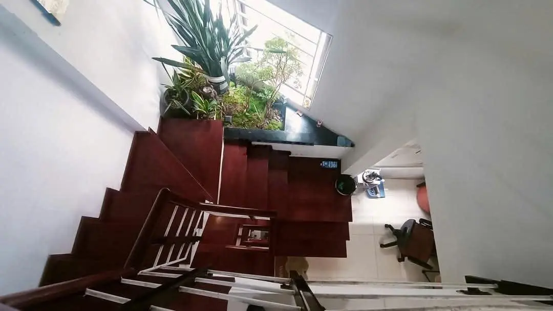 Nhanh tay thì còn!!!bán nhà tt nam từ liêm 40m-5t-mt11m-lô góc-tặng nội thất-gần 8 t-ỷ