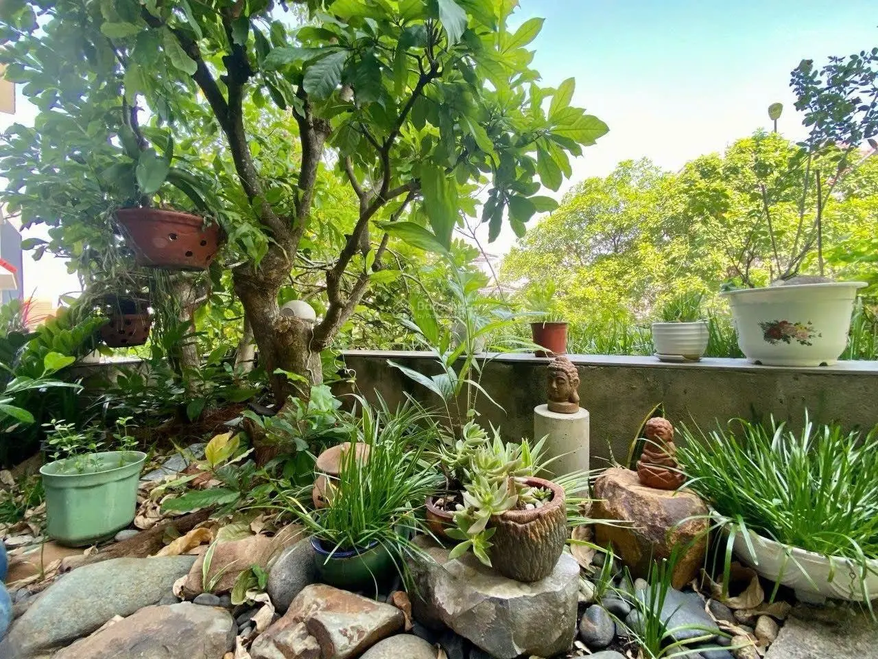 Nhà 1 trệt 3 lầu mặt tiền khu trung tâm hành chính, P. Dĩ An, Tp. Dĩ An