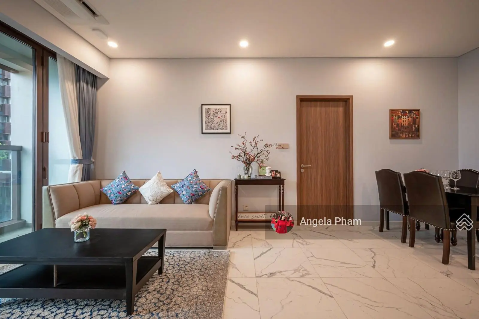 Bán 2 phòng ngủ Galleria - Metropole view đẹp giá tốt 13,5 tỷ