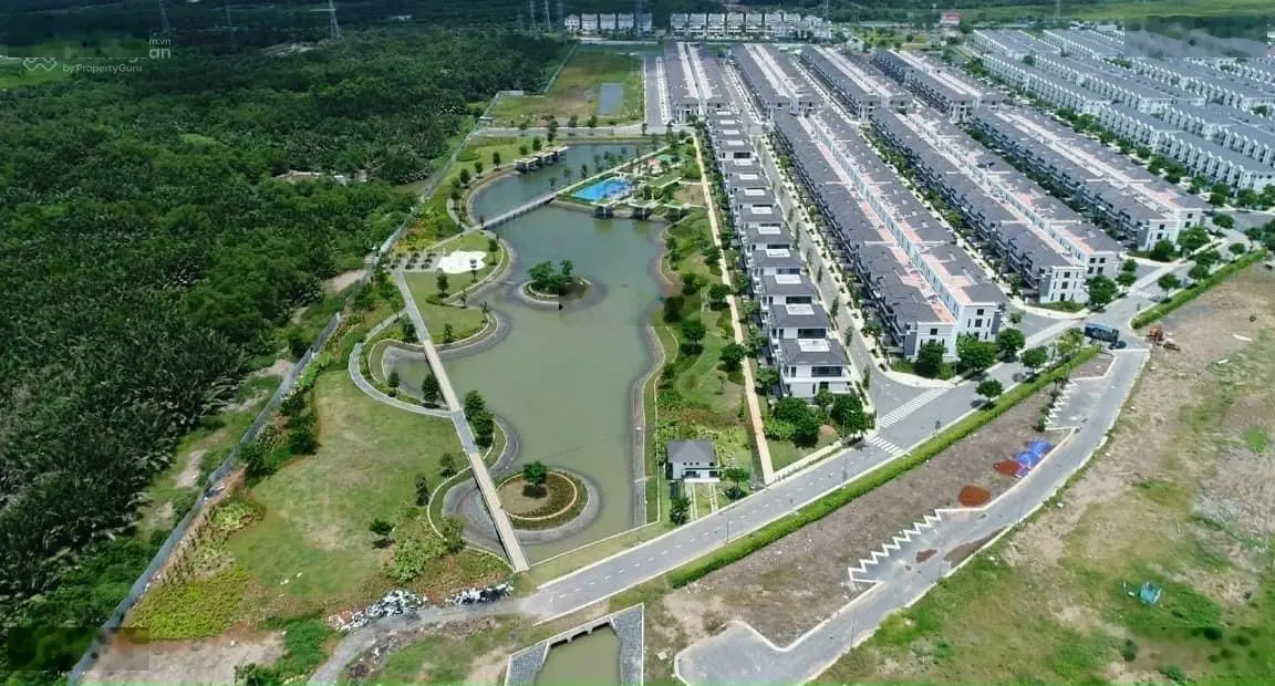 Bán gấp biệt thự Lavila giá tốt tháng 11, 5.5 x17.6 m - giá thật: 10.6 tỷ. LH: 0902 781 ***