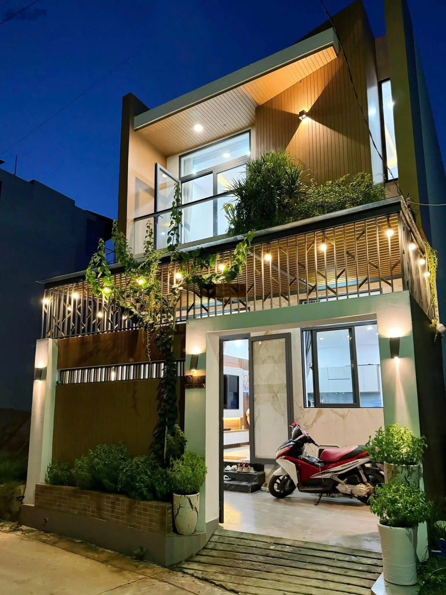 Bán nhà Liên Hoa Vĩnh Ngọc Nha Trang giá chỉ: 2 tỷ 950 (TL nhẹ)