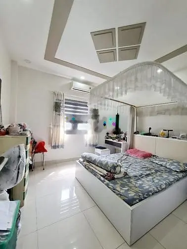 Bán nhà đường 11m - gần đại học nguyễn tất thành quận 12 - 67m2, 4
