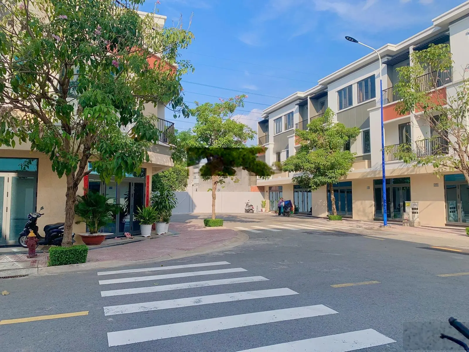Bán nhà phố 1 trệt 2 lầu 3 phòng ngủ đã hoàn công đường Lê Thị Trung cam kết vay được 70%