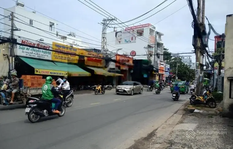 Cần bán MT Thống Nhất P11 GV. DT: 4x26m. 2L. HĐT: 25tr/th. Gía: 16 tỷ TL. LH 0855 400 *** Hương