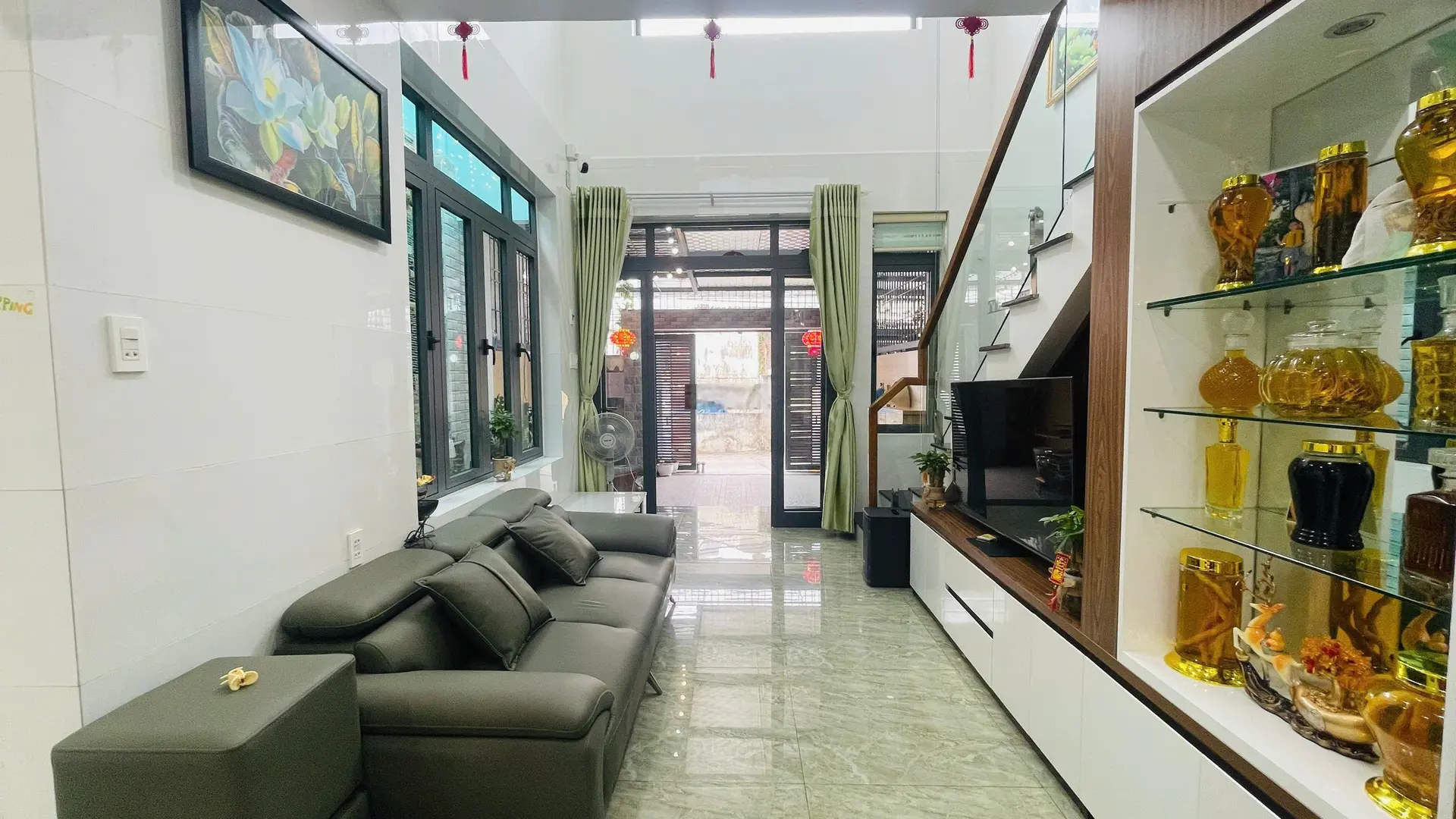 Bán Nhà Khu Dân Cư Phường Phước Hải, TP Nha Trang, nhà 1 trệt 1 lửng , 3pn, 2wc, ô tô tận cửa, SHR