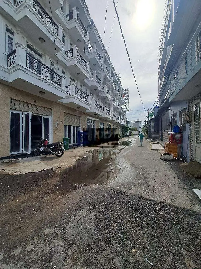 Giá Rẻ Nhà 4 Tầng, 4x17m, Hẻm Xe Hơi. Cách Hà Huy Giáp 50m, Thạnh Xuân
