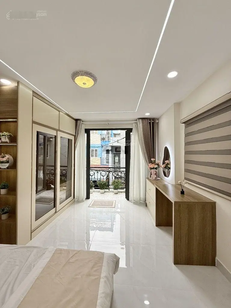 Bán NR 2PN, 3WC tại Phường 10, Tân Bình, 4,65 tỷ, 25m2 hàng hot