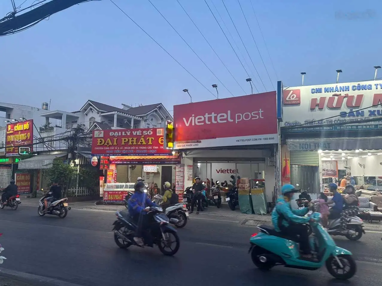 Bán tòa nhà MT Đỗ Xuân Hợp, P. Phước Long B, Q9, diện tích: 4,5m x 15m = 70m2, giá chỉ 8,5 tỷ TL